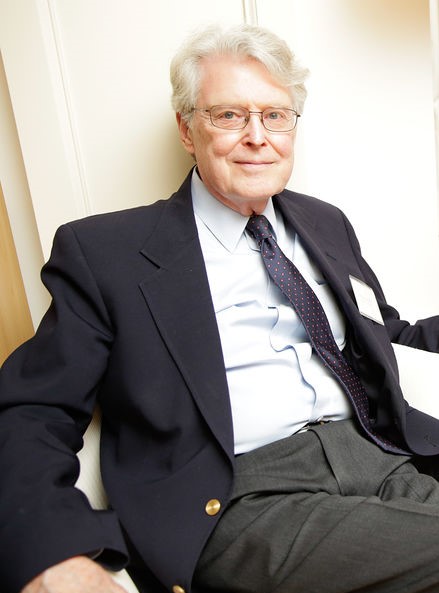 Retrato de  Philip Pomper