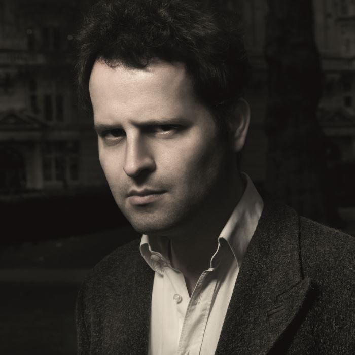 Retrato de  Adam Kay