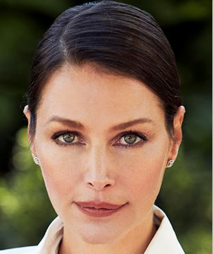 Retrato de  Esther Doña