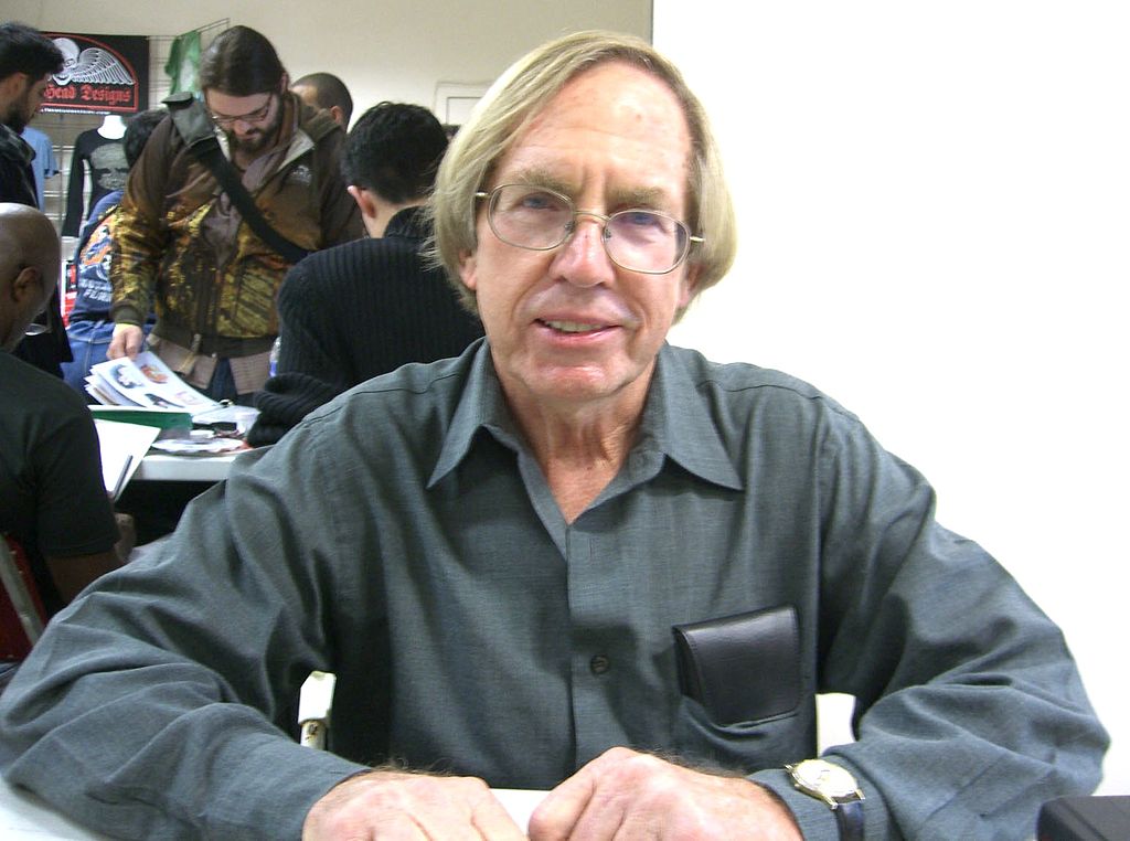 Retrato de Roy Thomas