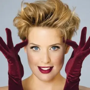 Retrato de  Tania Llasera