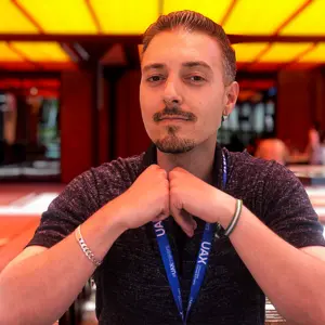 Retrato de Álvaro Carmona