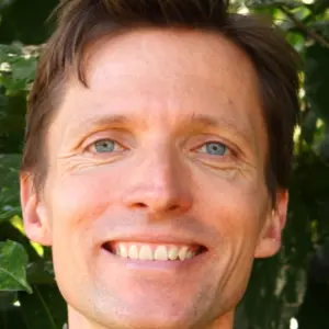 Retrato de  Colin Butfield