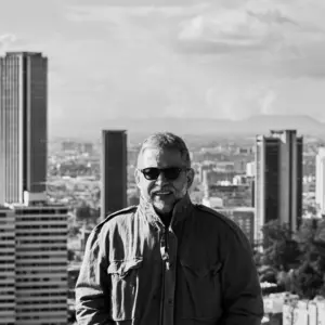 Retrato de  Mario Mendoza