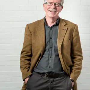 Retrato de  Colin Jones