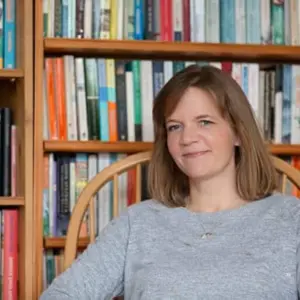 Retrato de Annie Lyons