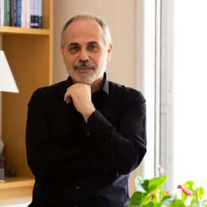 Retrato de  Haim Shapira