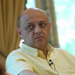 Retrato de  Ángel Esteban