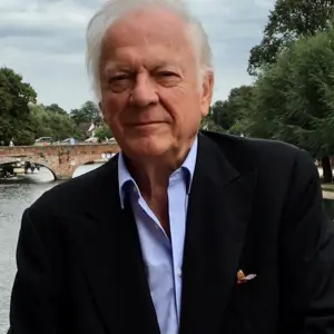 Retrato de Alan Riding