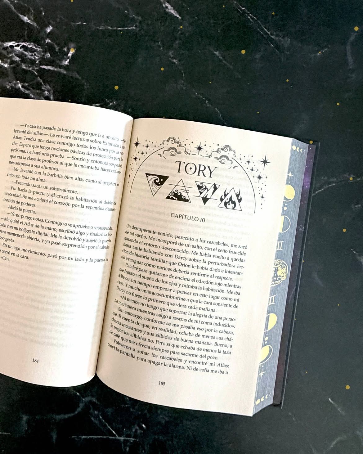 Portada Zodiac Academy 1. El despertar 1