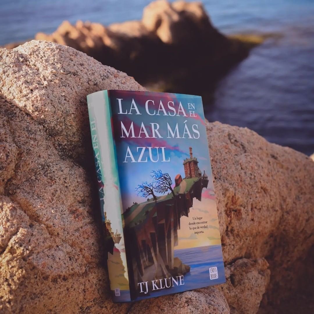 Portada La casa en el mar más azul - Español (Latinoamérica) 0