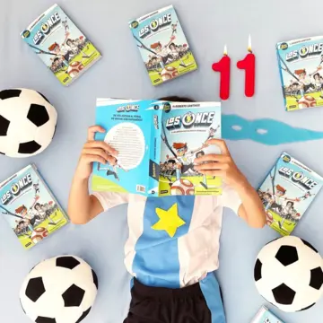 Imagen extra Los Once 1. El delantero que volaba al atardecer 0