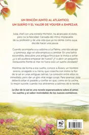 Miniatura contraportada La flor de la sal. El sabor de un nuevo comienzo